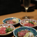 神楽坂 囲炉裏 肉よろず - 純生 牛肉刺し 純生 赤身の牛たたき