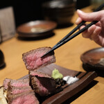 神楽坂 囲炉裏 肉よろず - 原始よろず焼き ★いっしーリコメンド