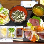 おさかな屋きたいさん - きたい丼1000円税抜き