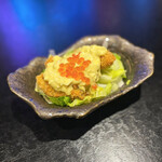 旬味 煌 - 牡蠣フライ　特製山葵タルタルソース　いくら添え