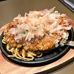 Okonomi Teppan Yaki Teppan Rasshu! - 豚焼きモダン