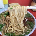 ラーメンスタンド とん平食堂 - 麺リフトアップ
