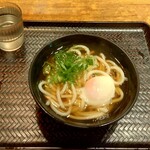 驛麺家 - 玉子うどん (税込)390円 (2023.11.02)