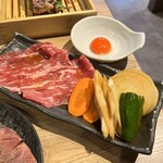(卸)精肉店直送 たれ焼肉と※ - 