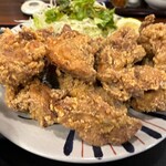 まちのごはんや がっつり亭 - 唐揚げ定食（特大・１４個）。