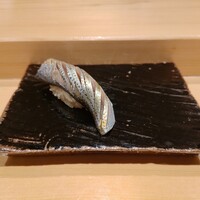 寿司割烹 魚紋 - 小鰭