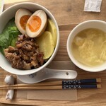 Taiwan Kafe Chain - 魯肉飯