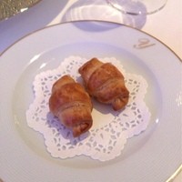 オテル・ド・ヨシノ - ①アンチョビクロワッサン