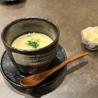 割烹鮨 華あざ - 茶碗蒸し ガリ