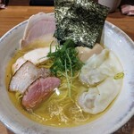 ジャパニーズ ラーメン 五感 - 