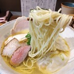 ジャパニーズ ラーメン 五感 - 
