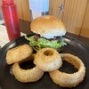 ダグズ・バーガー 宮古島本店