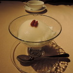 中国飯店 - 杏仁豆腐