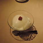 中国飯店 - 杏仁豆腐