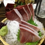 わらび - ブリのお造りです。