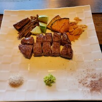 ニュー松坂 梅田32番街店 - 