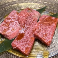 焼肉かなう - 特選黒毛和牛二種