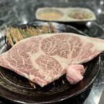 Sumibiyakiniku Ushinomaruyama - 常陸牛リブロース芯 炙り焼き