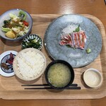 Sorano Shita - 金目鯛の炙り刺し定食+ミニサラダ(150円)