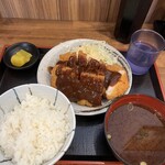 かつ丼吉兵衛 - デミかつ定食、倍かつ、ご飯並盛