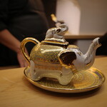 美会 - 貴重な磁器