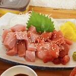 かねまつ食堂 - お刺身2品盛り(生マグロブツ切り、生本マグロ中落ち)