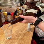 秋元屋 - グラス１杯分なくて５００円にまけてくれました。