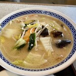 サンロッジ - 湯麺 麺量控えめ