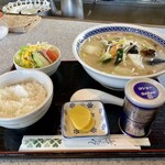 サンロッジ - 湯麺セット