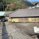 谷川米穀店 - この道に長蛇の列が出来ます