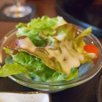 近江牛ステーキとがぶ飲みワイン ニクバルモダンミール - サラダ