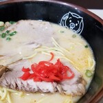 Hakata Ramen Nagahama Ya - 紅生姜。