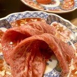 神戸焼肉かんてき - ウワミスジタレ焼きを濃厚な黄身で。言葉が有りません。。。