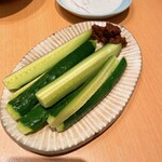 Yakitori Tombo - モロキュー　自家製味噌がバツグン！