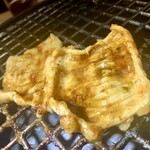 神戸焼肉かんてき - テッチャンは独特の噛みごたえと旨味がタップリ
