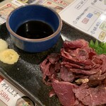 Kushikatsu Tanaka - さいぼし（馬肉の燻製をニンニク生姜醬油で）680円