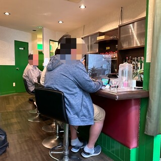 スパイスカレーと酒のアテ トリステッサ_2