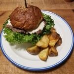 CHILLAX BURGERS&WINE - スマッシュバーガー