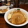 ラーメン 雷 東京本丸店