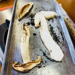 松茸山 丸光園 - 焼き松茸　byまみこまみこ