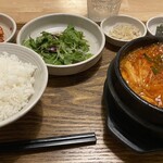 HANKKI - 熱々のスンドゥブチゲ定食1,000円