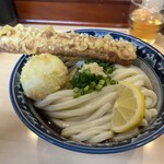 梅田 釜たけうどん - 