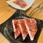 幸せの焼肉食べ放題 かみむら牧場 - 