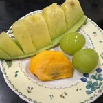 樋山 - メロンとシャインマスカットと柿