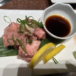 Yakiniku Meigetsu - 