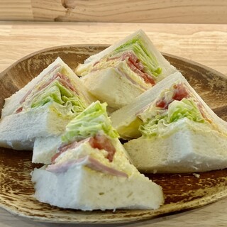 ビーリーフコーヒー アンド サンドウィッチ_1