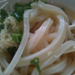 手打うどん 松岡 - 角が立ってて美しい・・・