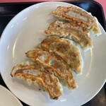 東郷飯店 - ジャンボ餃子です！