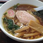 湖畔亭 - 炙ったチャーシューといい白河ラーメンの王道の味わい。