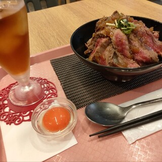 I T O 肉バル ダイニング_1